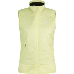 NARTA lady (vest active)