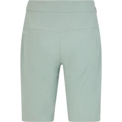 NILSA shorts lady