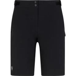 NILSA shorts lady